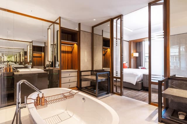 Executive Suite Pool Access