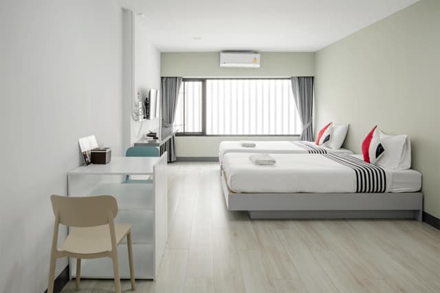 Standard Twin - 2 Single Beds