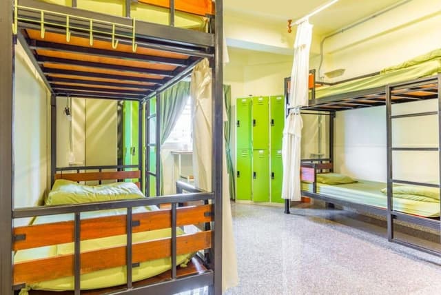 Shared Dormitory, Women only