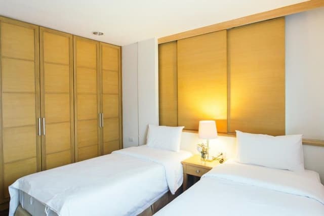 Suite, 4 Bedrooms