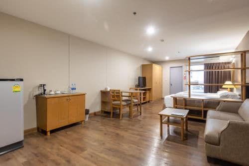 Superior Studio with 2 Single Beds