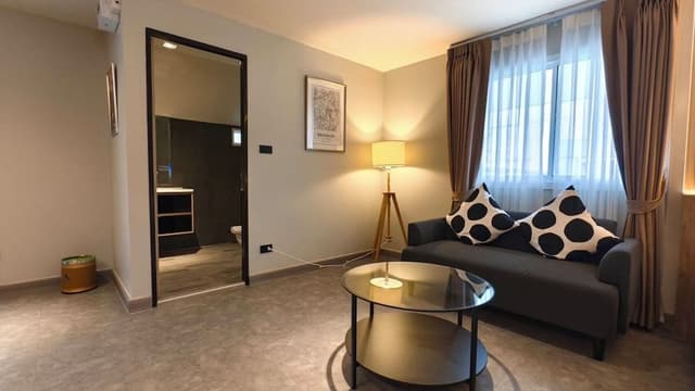 Family Room, 2 Bedrooms