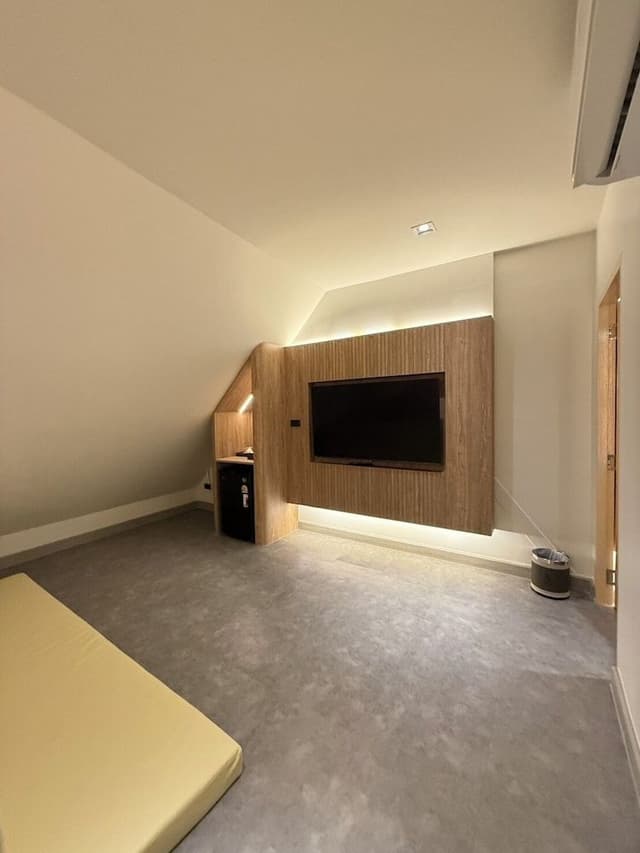 Deluxe Duplex