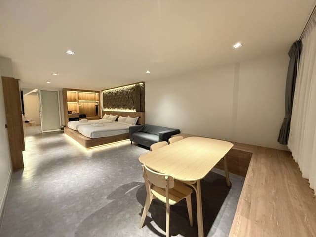 Deluxe Duplex