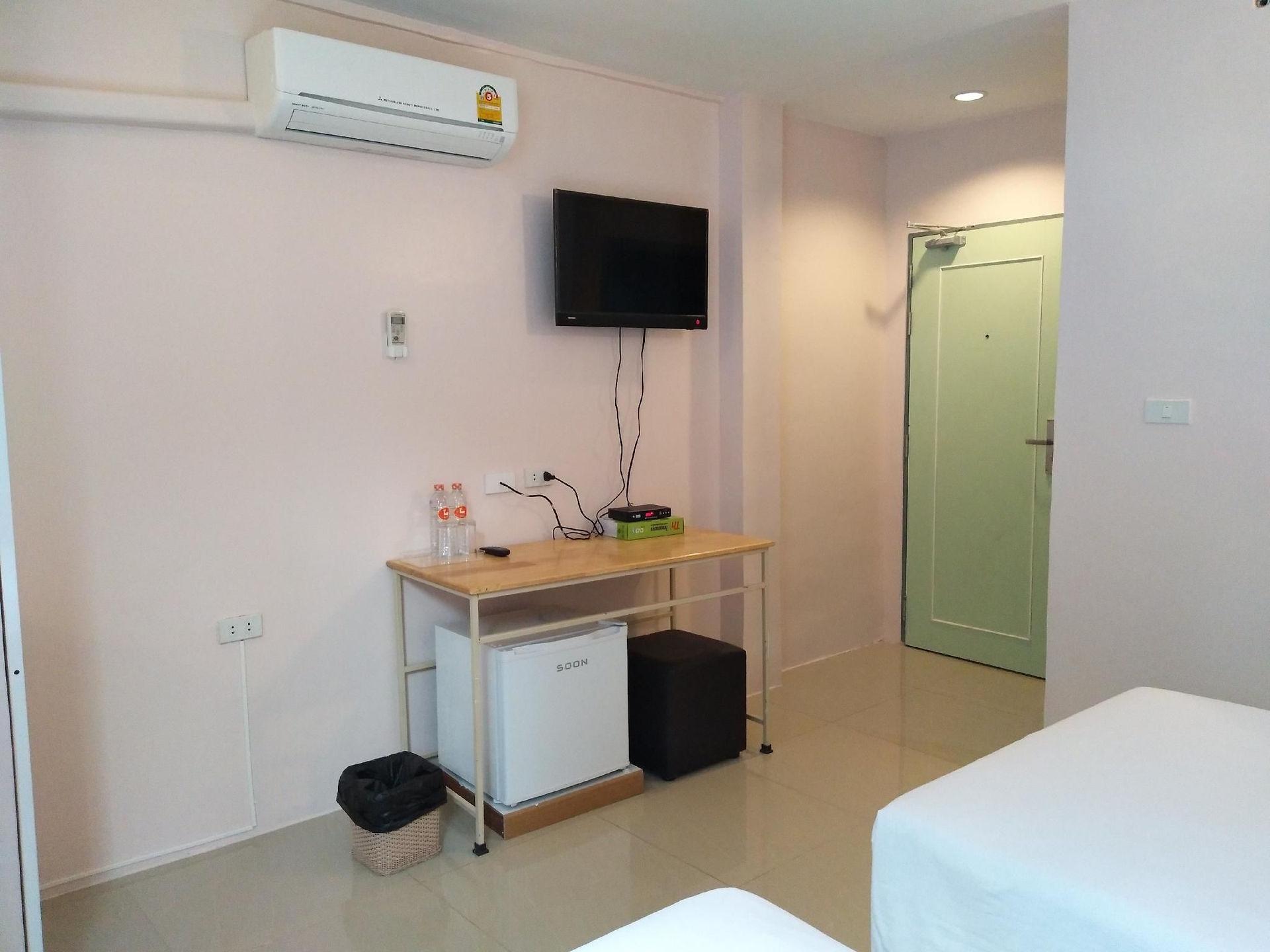 โรงแรมเบิร์ดรูม ประตูน้ำ (BIRD ROOM HOTEL - PRATUNAM)1