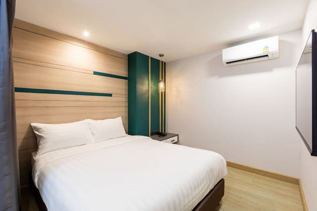 Corner Room