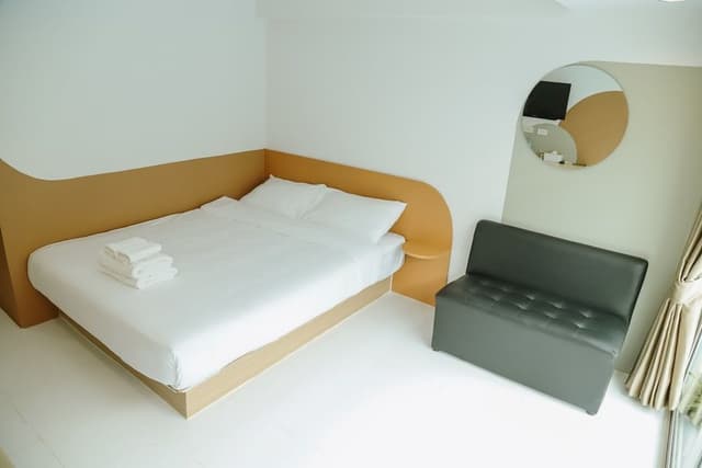 Deluxe Room, Pool Access