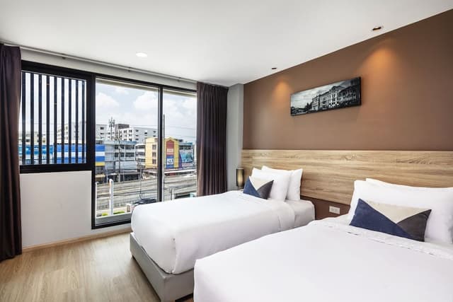 Standard Twin Room