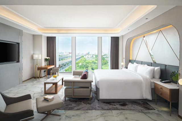 Executive Suite