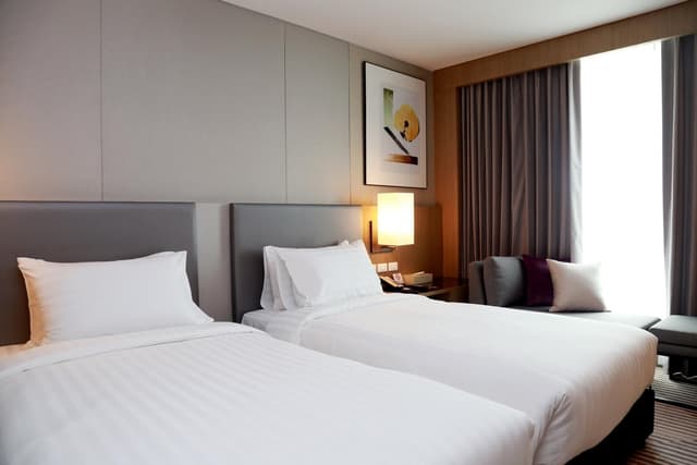 Premier Twin Room - Non-Smoking