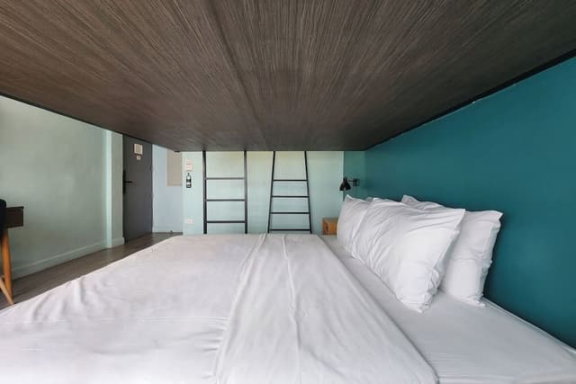 Simply Quad Room