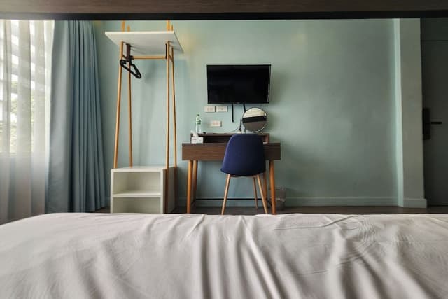 Simply Quad Room