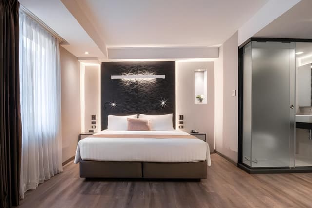 Premium Corner Room