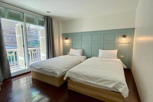 Standard Twin Room
