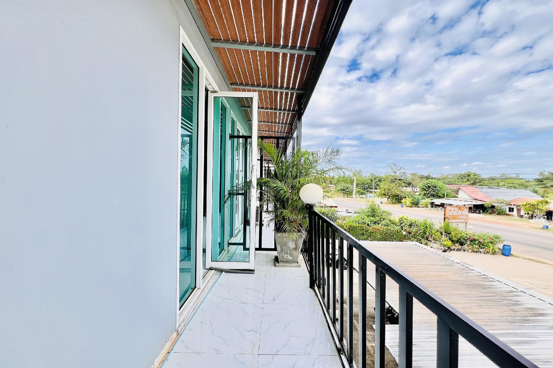 โรงแรมปาริชาติ บ้านดุง (Parichat Bandung Hotel)0