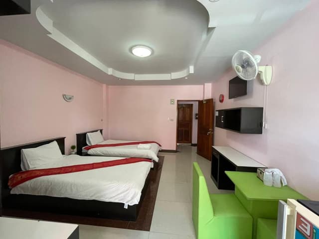 Standard Twin Room