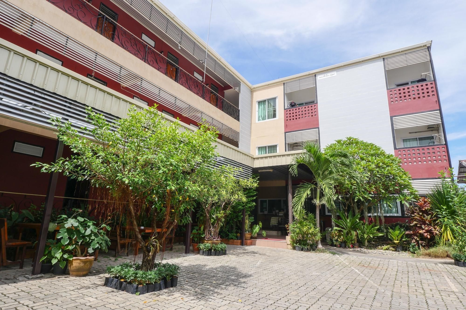 พักดีเฮาส์ (Pakdee House)0