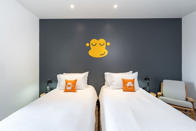 Deluxe Twin Room, Bathtub