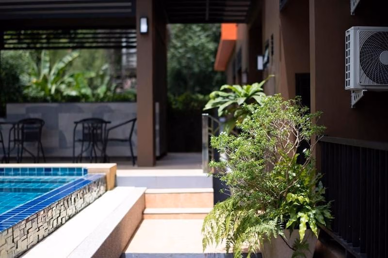 โรงแรมทิพย์ทิพย์ (Thip Thip Hotel)2
