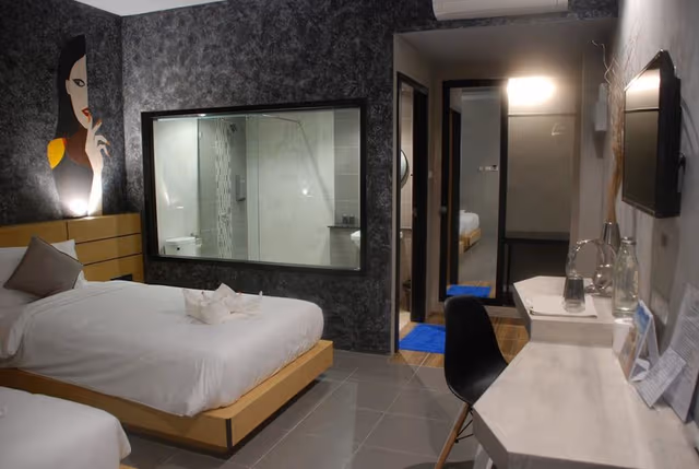 Standard Twin Room