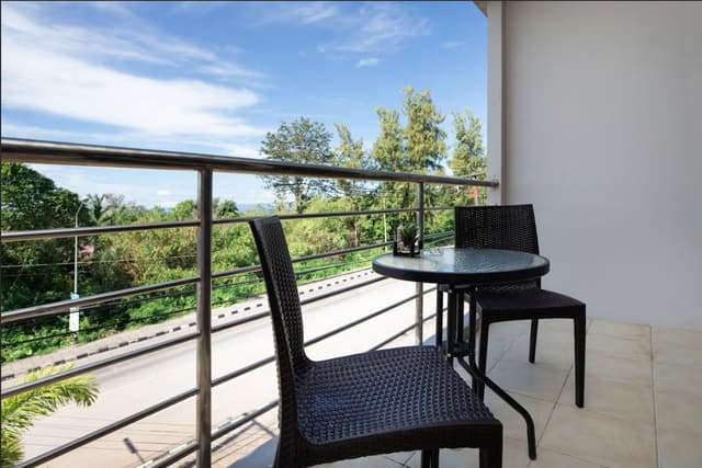 Deluxe Twin Room with Balcony