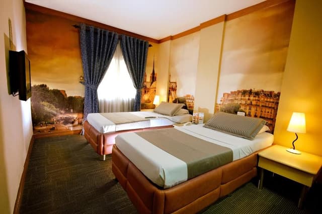 Standard Twin Room