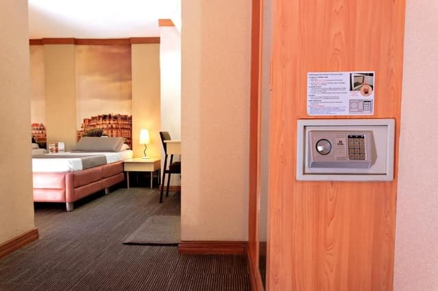 Twin Suite