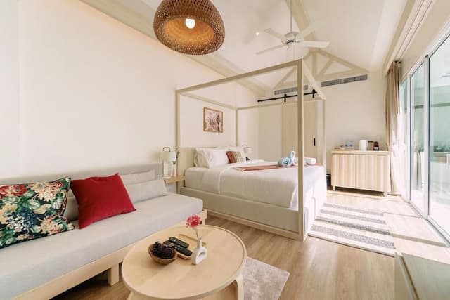 Deluxe Pool Villa