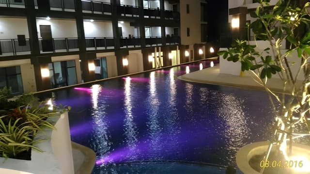 Deluxe Suite with Spa Bath