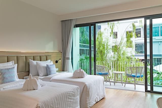 Deluxe Double or Twin Room, Pool View