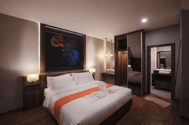 Deluxe Suite