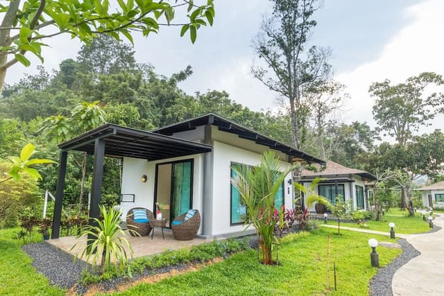 Villa for 2 Persons with Breakfast
