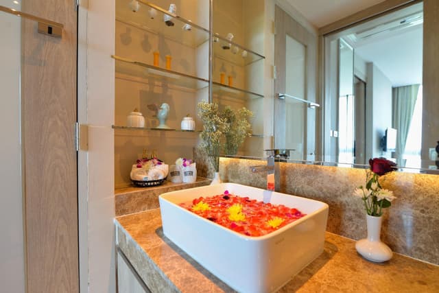 One Bedroom Suite
