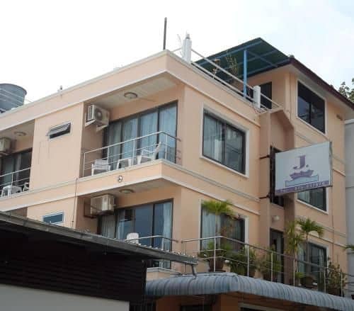 โรงแรมเจ โรงแรมเจ