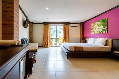 Triple Room with City View