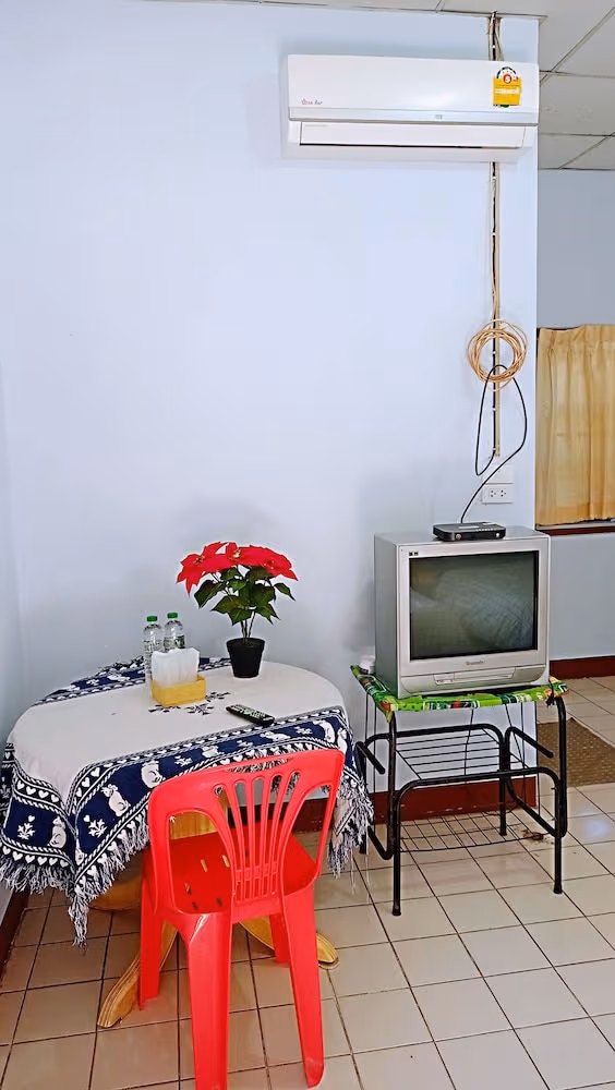 Standard Twin Room with Air Condition