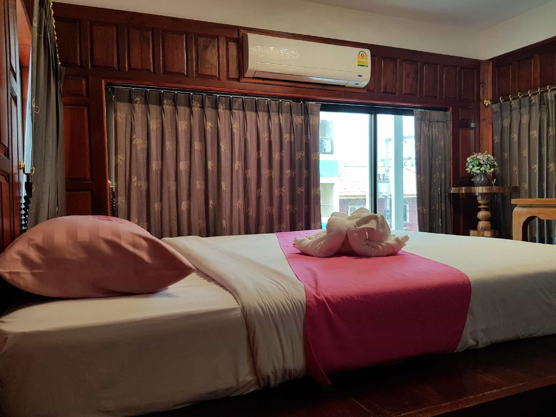โรงแรมพูนสุข พิษณุโลก โรงแรมพูนสุข พิษณุโลก