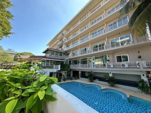 โรงแรมรัตนาวิว (Rattana View Hotel)4