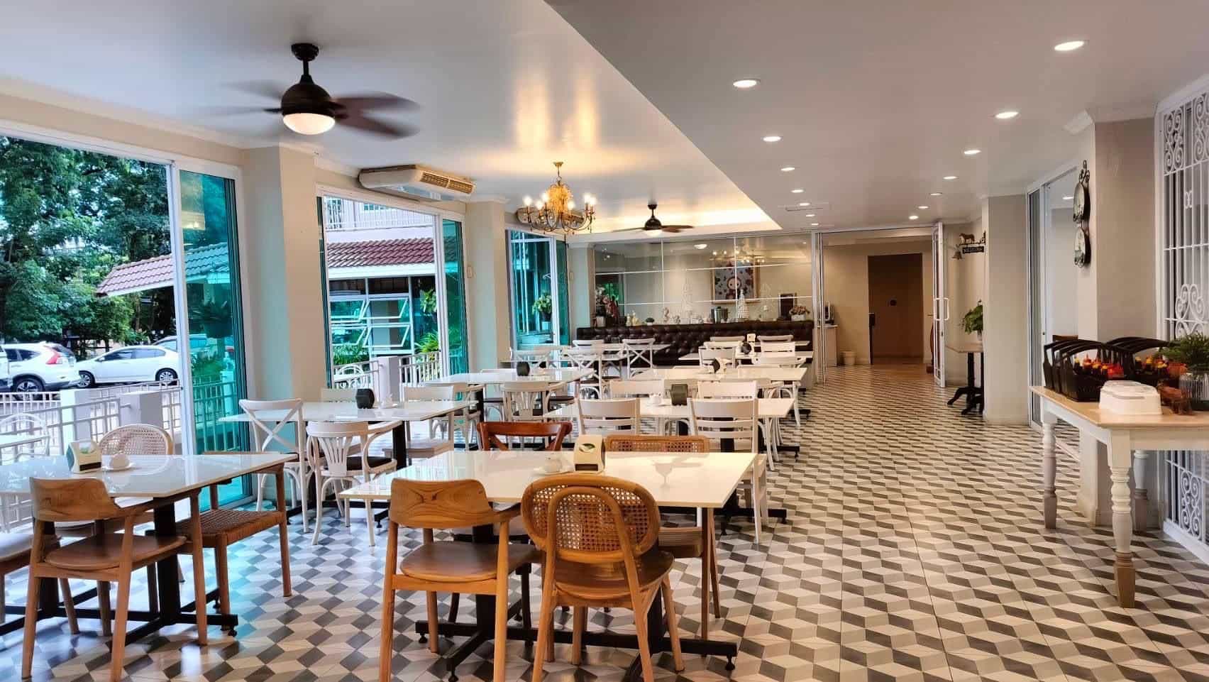 โรงแรมรัตนาวิว โรงแรมรัตนาวิว