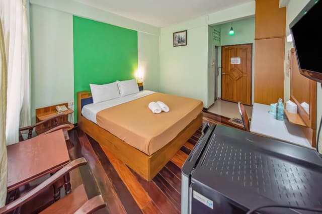 Standard King Room