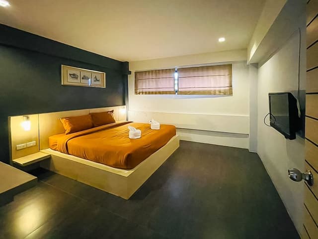 Double Room, Shared Bathroom