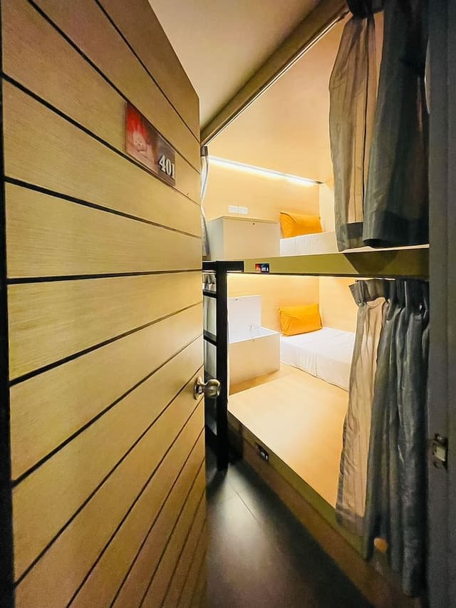 Twin Room, Shared Bathroom