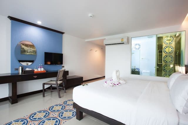 Superior Double Room with Shower