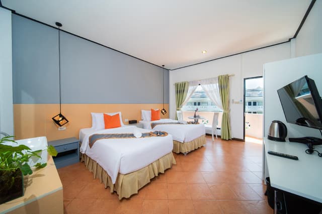Standard Twin Room