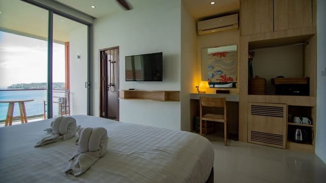 Family Room with Sea View