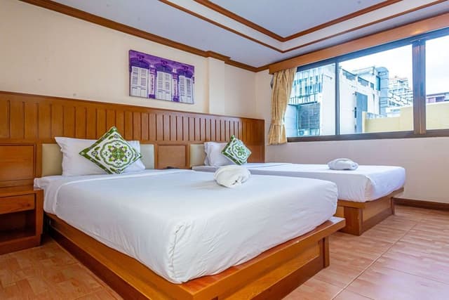Deluxe Twin Room