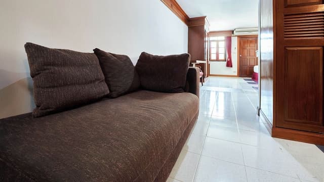 Family Room, Balcony