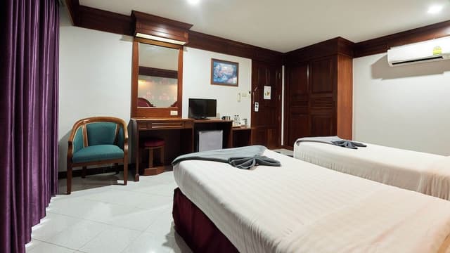Superior Twin Room