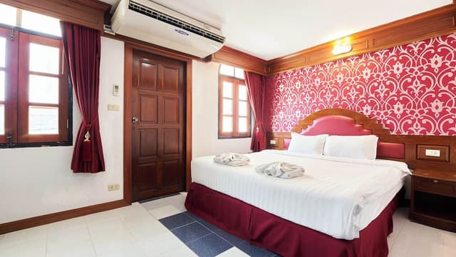 Family Room, Balcony