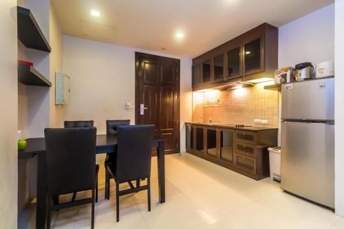 อพาร์ตเมนต์ 2 ห้องนอน 2 ห้องน้ำส่วนตัว ขนาด 90 ตร.ม. – ป่าตอง (HLC501-Patong apartment walk to beach)2